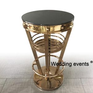 cocktail table