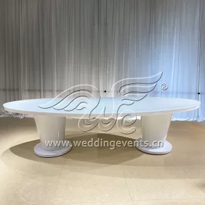 Oval Wedding Table