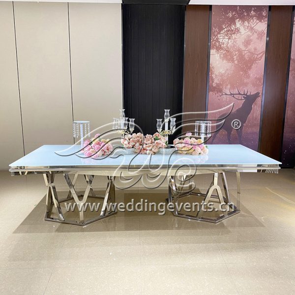 Silver Wedding Table