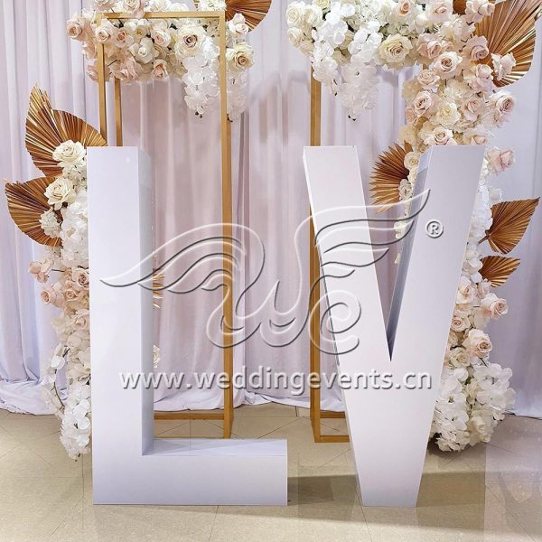 Love backdrop wedding