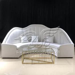 Arch arrangement wedding sofa