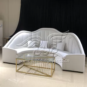 Arch arrangement wedding sofa