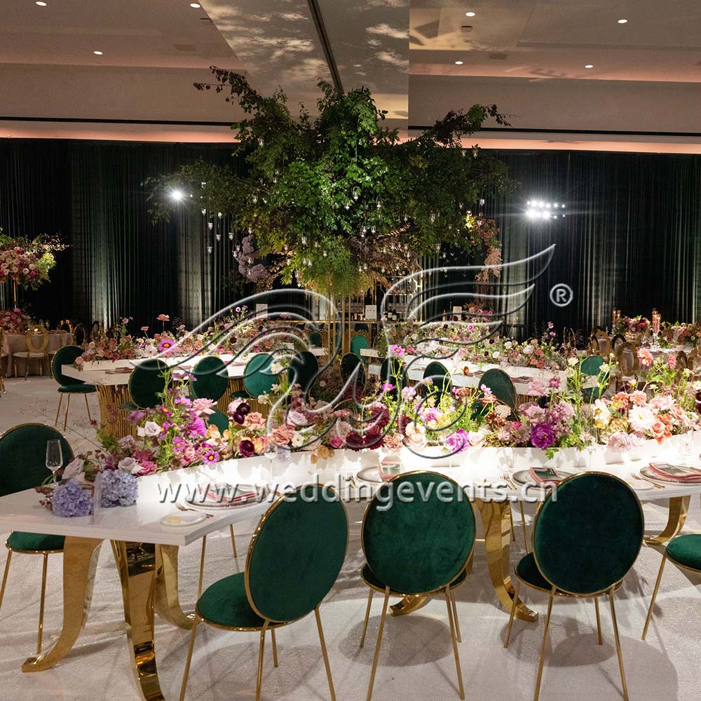 How to Transform a Function Room for Your Wedding