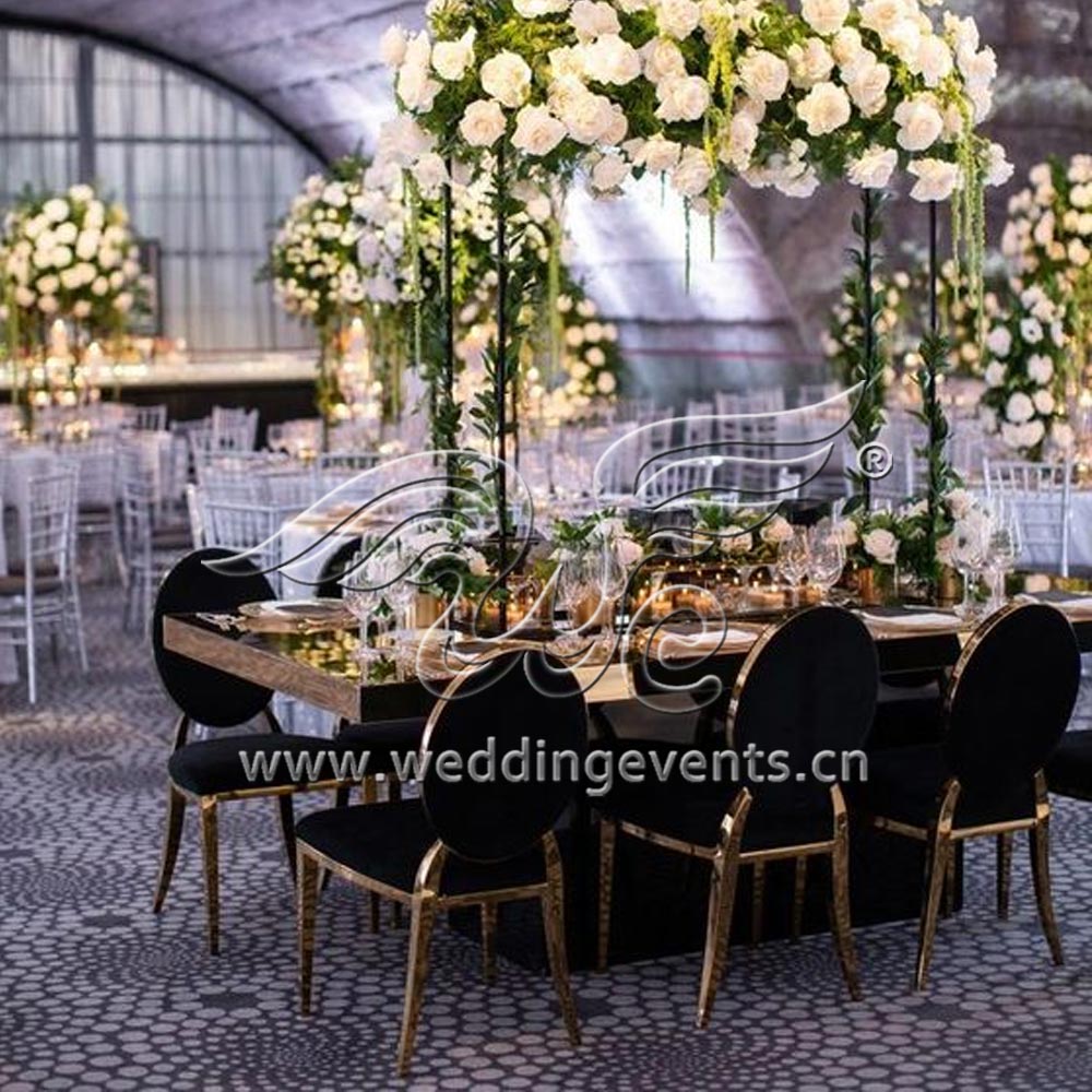 Black Themed Wedding Celebration Trends