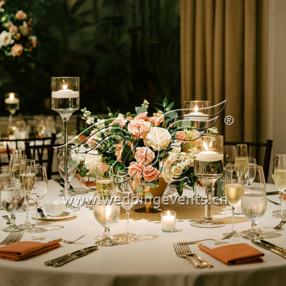 What Makes A Good Table Centerpiece